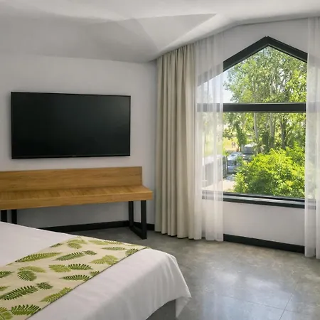 Ξενοδοχείο Raya Boutique 3*